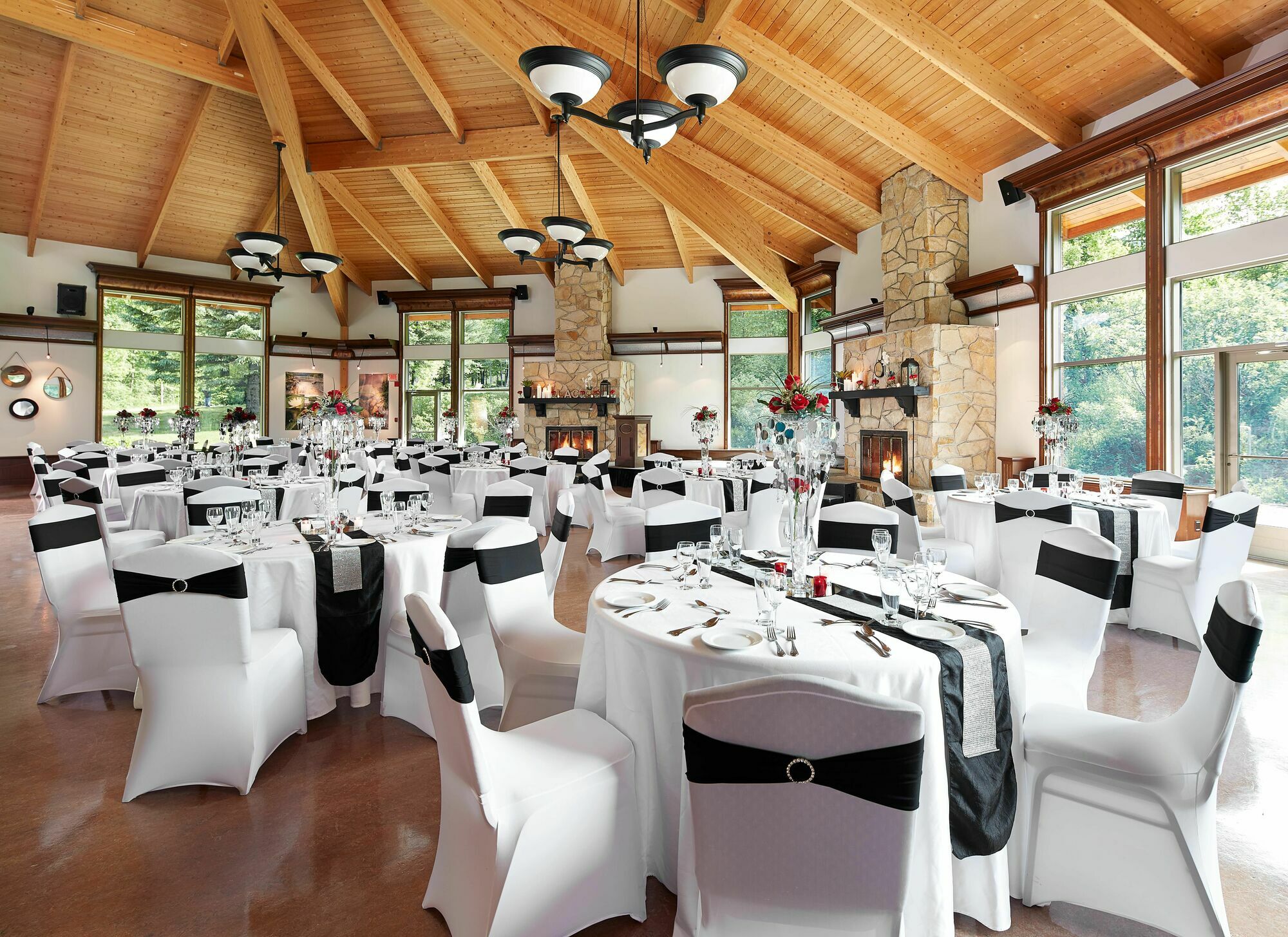 Auberge Du Lac-A-L'Eau-Claire Saint-Alexis-des-Monts Exteriör bild